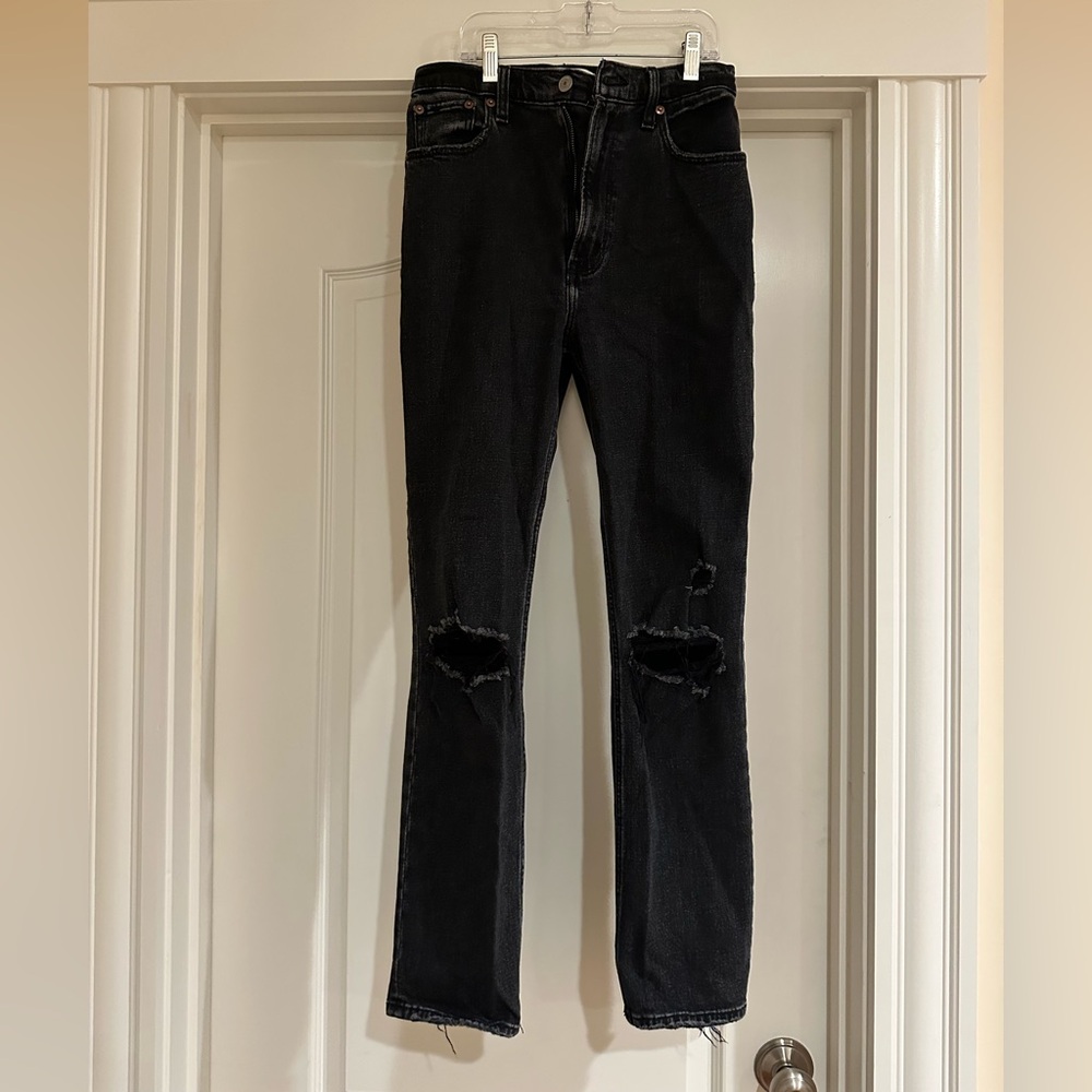 Abercrombie & Fitch the Ankle Straight Ultra High Rise Black Ripped Jeans